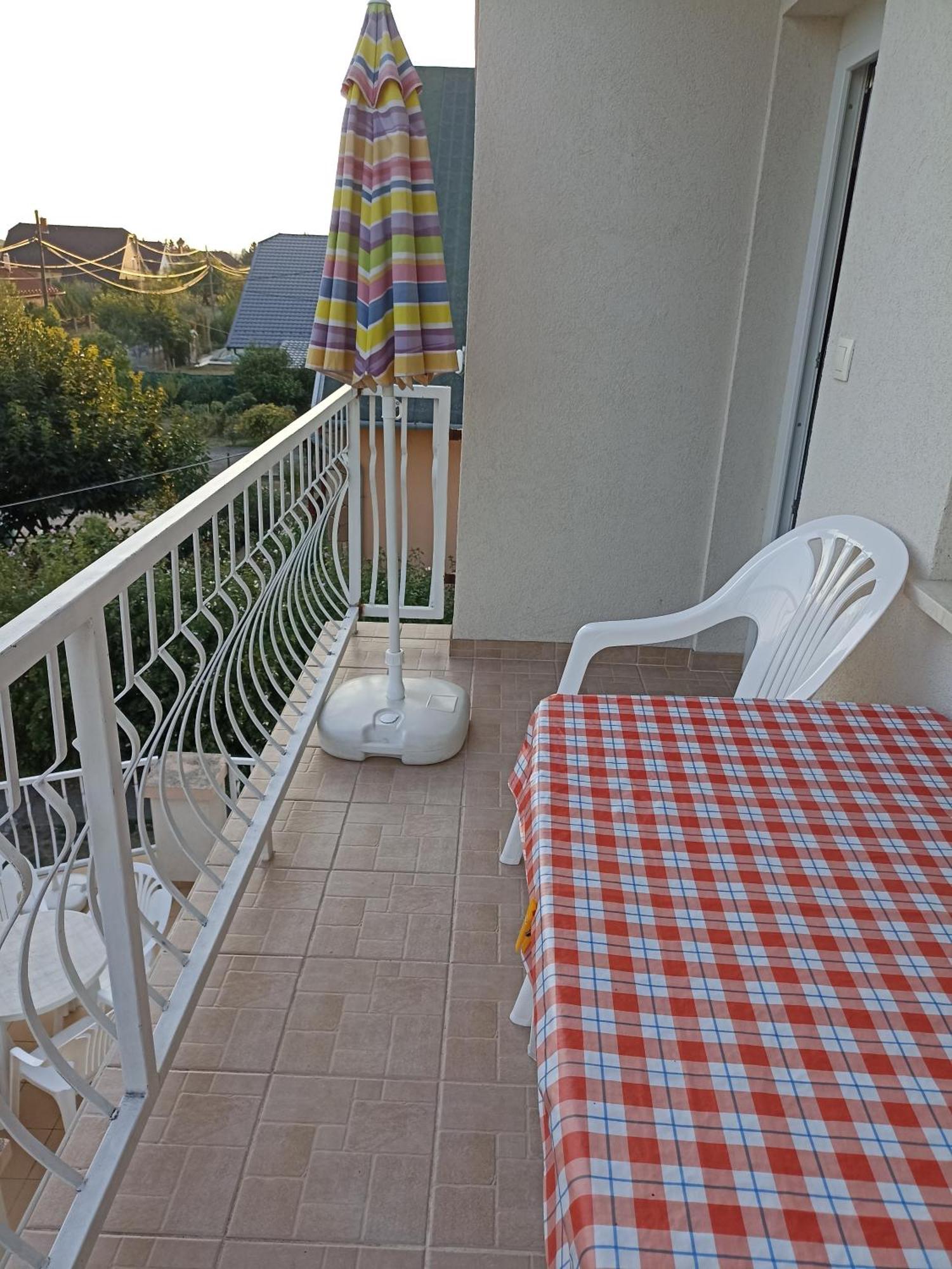 Bor Apartmanhaz Gyenesdiás Exterior foto