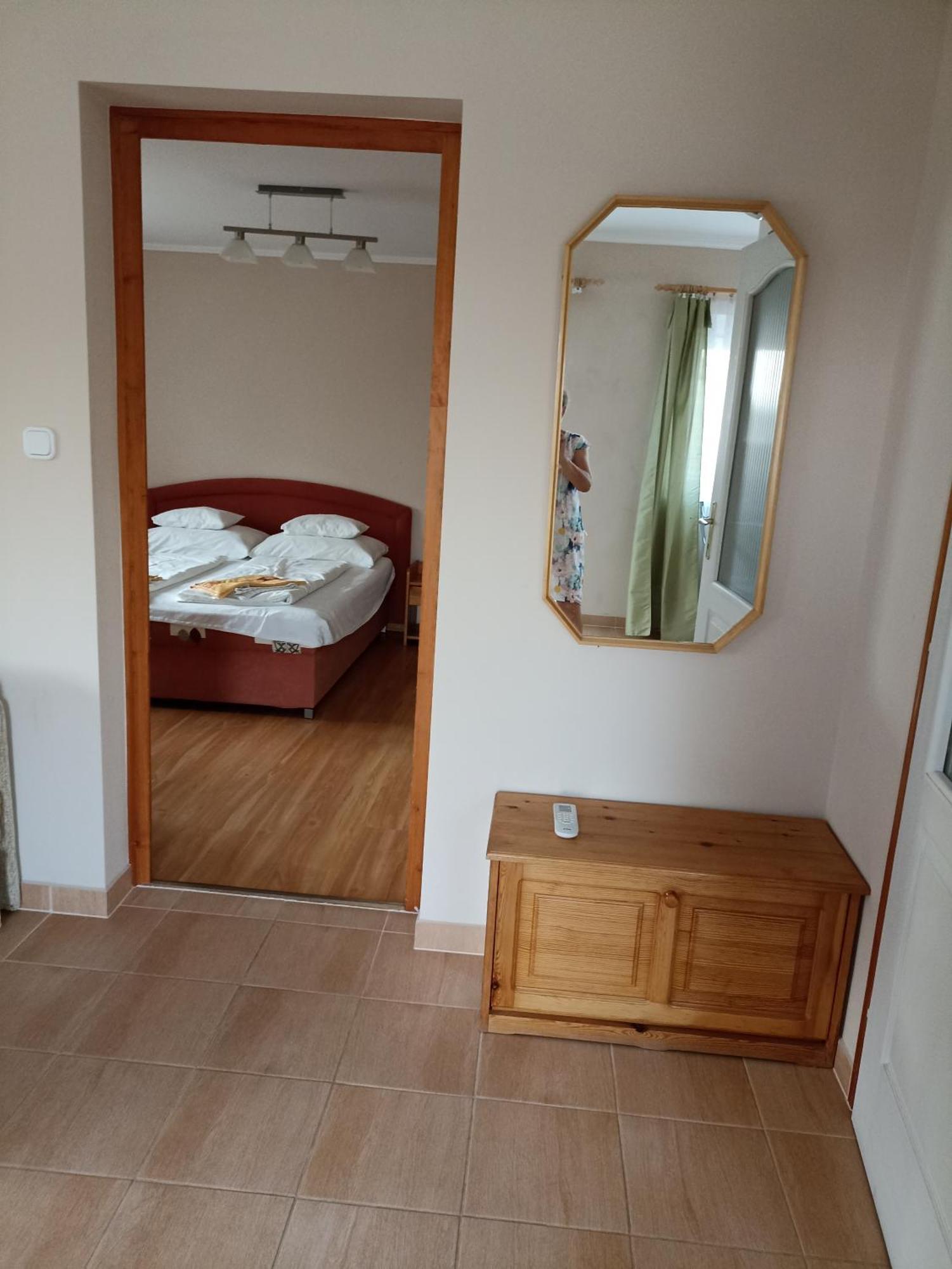 Bor Apartmanhaz Gyenesdiás Exterior foto
